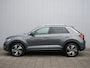 Volkswagen T-Roc 1.5 TSI 150pk R-Line Edition Automaat Apple Carplay / 18 inch / IQ Light / Stoelverwarming