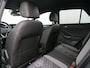 Volkswagen T-Roc 1.5 TSI 150pk R-Line Edition Automaat Apple Carplay / 18 inch / IQ Light / Stoelverwarming