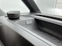 Volkswagen ID. Buzz Cargo Anniversary Edition 286 pk | Airco | Multifunctioneel stuur | Cruise control | Apple Carplay | Trekhaak | Achterdeuren | Armsteunen | Stoelverwarming | LED lampen | Achteruitrijcamera |