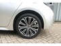 Toyota Corolla 1.8 Hybrid Business Intro | Parkeersensoren voor en achter | Stoelverwarming | NL Auto Boekjes.