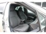 Toyota Corolla 1.8 Hybrid Business Intro | Parkeersensoren voor en achter | Stoelverwarming | NL Auto Boekjes.
