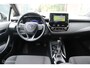 Toyota Corolla 1.8 Hybrid Business Intro | Parkeersensoren voor en achter | Stoelverwarming | NL Auto Boekjes.