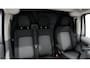Volkswagen e-Transporter Life L2H1 136 pk | Airco | Multifunctioneel stuur | Cruise control | Apple Carplay | Trekhaak | Achterdeuren | Armsteun | Achteruitrijcamera |