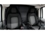 Volkswagen e-Transporter Life L2H1 136 pk | Airco | Multifunctioneel stuur | Cruise control | Apple Carplay | Trekhaak | Achterdeuren | Armsteun | Achteruitrijcamera | Dubbele schuifdeur |