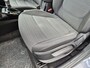 Kia Stonic 1.0 T-GDi DynamicPlusLine Automaat / Trekhaak 1.110 KG Trekgewicht / Stuur & Stoelverwarming / Apple Carplay & Android Auto / Navigatie / Lichtmetalen Velgen / Cruise Control / Achteruitrijcamera / Climate control / Parkeersensoren /