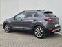 Kia Stonic 1.0 T-GDi DynamicPlusLine Automaat / Trekhaak 1.110 KG Trekgewicht / Stuur & Stoelverwarming / Apple Carplay & Android Auto / Navigatie / Lichtmetalen Velgen / Cruise Control / Achteruitrijcamera / Climate control / Parkeersensoren /
