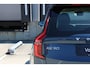Volvo XC90 T8 Automaat Plug-in hybrid AWD Ultra Bright | Panoramadak | Luchtvering | Semi elektrische trekhaak | Verwarmbare voorstoelen | Verwarmbare voorstoelen met massage en ventilatie | Verwarmbare achterbank en stuurwiel | Premium audio by Harman Kardon | Rondom zichtcamera | 21 inch Lichtmetalen velgen