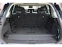 Volvo XC90 T8 Automaat Plug-in hybrid AWD Ultra Bright | Panoramadak | Luchtvering | Semi elektrische trekhaak | Verwarmbare voorstoelen | Verwarmbare voorstoelen met massage en ventilatie | Verwarmbare achterbank en stuurwiel | Premium audio by Harman Kardon | Rondom zichtcamera | 21 inch Lichtmetalen velgen