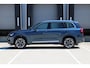 Volvo XC90 T8 Automaat Plug-in hybrid AWD Ultra Bright | Panoramadak | Luchtvering | Semi elektrische trekhaak | Verwarmbare voorstoelen | Verwarmbare voorstoelen met massage en ventilatie | Verwarmbare achterbank en stuurwiel | Premium audio by Harman Kardon | Rondom zichtcamera | 21 inch Lichtmetalen velgen
