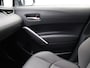 Toyota Corolla Cross Hybrid 140 Style + Premium Pack II | 10 Jaar Garantie! | Stoelverwarming | Apple Carplay & Android Auto | Panoramadak |