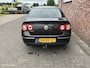 Volkswagen Passat 1.6 FSI Sportline