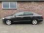 Volkswagen Passat 1.6 FSI Sportline