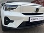 Volvo XC40 Extended Range Ultimate 82 kWh / Crystal White / Microtech bekleding / Panoramadak /