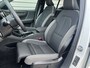 Volvo XC40 Extended Range Ultimate 82 kWh / Crystal White / Microtech bekleding / Panoramadak /