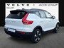 Volvo XC40 Extended Range Ultimate 82 kWh / Crystal White / Microtech bekleding / Panoramadak /
