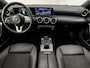 Mercedes-Benz A-klasse 200 Sport 164Pk Automaat (GROOT NAVI, CAMERA, GETINT GLAS, LEDER, STOELVERWARMING, SPORTSTOELEN, CRUISE, PARKEERSENSOREN, NIEUWSTAAT)