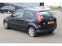 Ford Fiesta 1.3-8V Style *meeneemprijs*APK t/m 04-02-2026/Radio-CD speler/Lichtmetalen velgen/Window visors.
