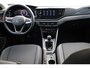 Volkswagen Taigo 1.0 TSI Life Edition 95PK / 70kW Achteruitrijcamera, Apple Carplay & Android Auto, verwarmbare voorstoelen, Keyless Entry & Start, parkeersensoren voor + achter, adaptive cruise control, 2-zone Climatronic airconditioning, buitenspiegels elektrisch instel- verwarm- en inklapbaar, volledig digitaal instrumentenpaneel, 17'' LMV 'Aberdeen'