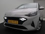 Hyundai i10 1.0 Comfort Smart / Navigatie / Cruise Control / Airco / LED dagrijverlichting / Achteruitrijcamera / Parkeersensoren achter / Fabrieksgarantie t/m 25-01-2030 /