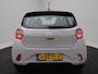 Hyundai i10 1.0 Comfort Smart / Navigatie / Cruise Control / Airco / LED dagrijverlichting / Achteruitrijcamera / Parkeersensoren achter / Fabrieksgarantie t/m 25-01-2030 /