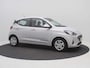 Hyundai i10 1.0 Comfort Smart / Navigatie / Cruise Control / Airco / LED dagrijverlichting / Achteruitrijcamera / Parkeersensoren achter / Fabrieksgarantie t/m 25-01-2030 /