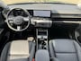 Hyundai Kona 1.6 GDI HEV Premium | Two-Tone Lakkleur | Stoelverwarming + -Ventilatie | 360° Camera | Leder | Navigatie | Apple Carplay/Android Auto | Geheugenstoel | Rijklaarprijs!