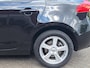 Volvo V40 2.0 T2 Momentum | Full LED | Trekhaak 1500kg | Climate | Navi | CC | Zeer mooi! | occasion