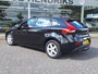 Volvo V40 2.0 T2 Momentum | Full LED | Trekhaak 1500kg | Climate | Navi | CC | Zeer mooi! | occasion
