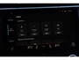 Lynk & Co 01 1.5 261PK! 6.6 Kwh LADEN! MY23 BLACKLINE ZWARTE-HEMEL 360-CAMERA PANO/SCHUIF INFINITY ZWARTE-HEMEL DAB NAVI CARPLAY STOELVERWARMING ELEK.ACHTERKLEP 20"LMV