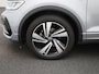 Volkswagen T-Roc 1.0 TSI R-Line 18 inch velgen | Sportstoelen | Stoelverwarming | Parkeersensoren | Achteruitrijcamera| Elektrische achterklep | Keyless entry