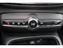 Volvo EX40 Extended Range Ultra 82 kWh - Panorama/schuifdak - IntelliSafe Assist & Surround - 360º Camera - Harman/Kardon audio - Verwarmde voorstoelen, stuur & achterbank - Parkeersensoren voor & achter - Elektr. bedienb. voorstoelen met geheugen links - Draadloze tel. lader - Warmtepomp - Extra getint glas - Elektr. inklapbare trekhaak - 19' LMV