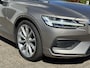 Volvo V60 2.0 T4 Mom.|ACC|PAS V/A|Blis|19"|