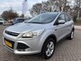 Ford Kuga 1.5 Ecoboost Titanium | 120pk | Trekhaak | SYNC 2 | Stoelverwarming | Parkeersensoren voor + achter | Climate control | 1.800kg Trekgewicht