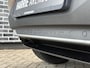 Volvo EX30 Cross Country Twin Motor Performance Ultra 69 kWh | Crystal White metallic | Extra getint glas achter