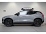 Volvo EX30 Cross Country Twin Motor Performance Ultra 69 kWh 428pk | Uit Voorraad Leverbaar | Pine Interior | Panoramadak | Vehicle-To-Load | Harman & Kardon Audio | Adaptive Cruise Control & Pilot Assist | Google Maps & internet |