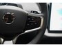 Volvo EX30 Cross Country Twin Motor Performance Ultra 69 kWh 428pk | Uit Voorraad Leverbaar | Pine Interior | Panoramadak | Vehicle-To-Load | Harman & Kardon Audio | Adaptive Cruise Control & Pilot Assist | Google Maps & internet |