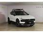 Volvo EX30 Cross Country Twin Motor Performance Ultra 69 kWh / Extra getint glas / Cross Country Experience-Pakket