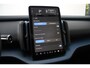 Volvo EX30 Cross Country Twin Motor Performance Ultra 69 kWh | Panoramadak | Verwarmbare voorstoelen en stuurwiel | Premium audio by Harman Kardon  | Rondomzicht camera | Apple Carplay/Android Auto | Adaptieve Cruise Control | Keyless Entry | Elektrisch Bedienbare Achterklep