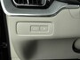 Volvo XC60 2.0 T6 Plug-in hybrid AWD Plus Bright | Trekhaak | Panoramadak | 21 inch LM | PDC V+A + Camara | Lederen bekleding | BLIS | Getint en gelaagd glas achter |