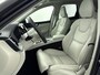 Volvo XC60 T6 Plug-in hybrid Plus Bright | Trekhaak | Panoramadak | 21 inch LM | PDC V+A + Camara | Lederen bekleding | BLIS | Getint en gelaagd glas achter |