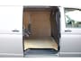 Volkswagen Transporter 2.0 TDI 150PK L1H1 Carplay / Navi / Trekhaak / PDC / 3 zits
