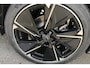 Peugeot e-308 SW GT Avantage EV 54 kWh | Trekhaak | Full LED | Camera | 18" LMV | Adaptive cruise | Parkeersensoren | Navigatie | Alcantara