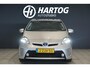 Toyota Prius 1.8 Dynamic Business + DEALER ONDERHOUDEN / 1e EIGENAAR / CAMERA / JBL / LED / HUD