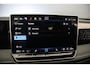 Volkswagen Tiguan R-Line Edition 1.5 eTSI 150pk DSG Automaat Black style, Adaptive cruise control, Elektrische achterklep, Achteruitrijcamera, LED koplampen, Stuurwiel verwarmd