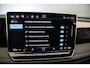 Volkswagen Tiguan R-Line Edition 1.5 eTSI 150pk DSG Automaat Black style, Adaptive cruise control, Elektrische achterklep, Achteruitrijcamera, LED koplampen, Stuurwiel verwarmd