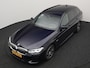 BMW 5-Serie Touring 530e M Sport Plug In Hybrid 293pk PHEV | Trekhaak af Fabriek | Laser LED | Adaptive Cruise | Head Up | Camera | Keyless | Lederen Sportstoelen | Apple Carplay | Sfeerverlichting |