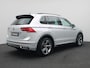 Volkswagen Tiguan 1.5 TSI R-Line Business 150PK DSG full led, navi via apple carplay/android auto, clima, pdc voor en achter, lane assist, 19" lichtmetaal, adaptive cruise