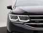 Volkswagen Tiguan 1.4 TSi 145 Pk eHybrid R-Line Business Automaat | Trekhaak | LED | Stoel en Stuur Verwarming | Adaptive Cruise | Carplay | Navigatiesysteem | Parkeersensoren | Camera | Elektrische Achterklep | 20 Inch | 30.380 Km!!