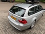 BMW 3-Serie Touring BMW 320i / PANORAMADAK / RIJDT SCHAKELT GOED / NAP