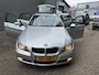 BMW 3-Serie Touring BMW 320i / PANORAMADAK / RIJDT SCHAKELT GOED / NAP